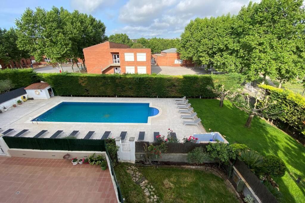 Apartamento Completo Muy Cerca Del Centro Ideal Para Familias Con Piscina Figueres  Exterior foto