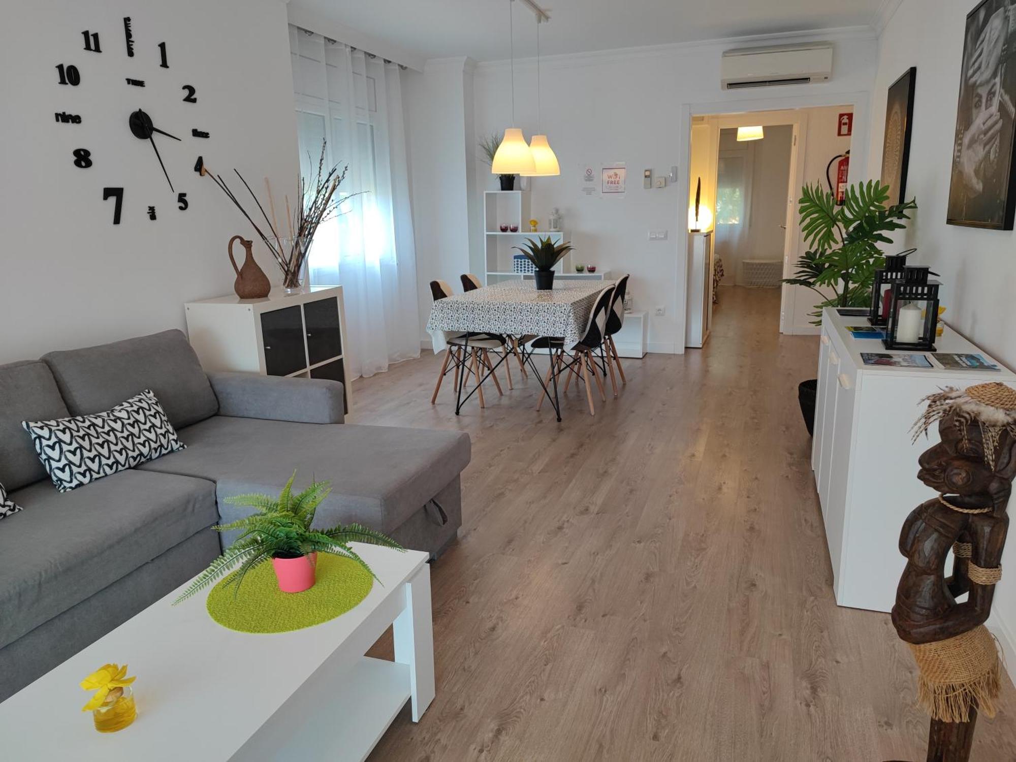Apartamento Completo Muy Cerca Del Centro Ideal Para Familias Con Piscina Figueres  Exterior foto